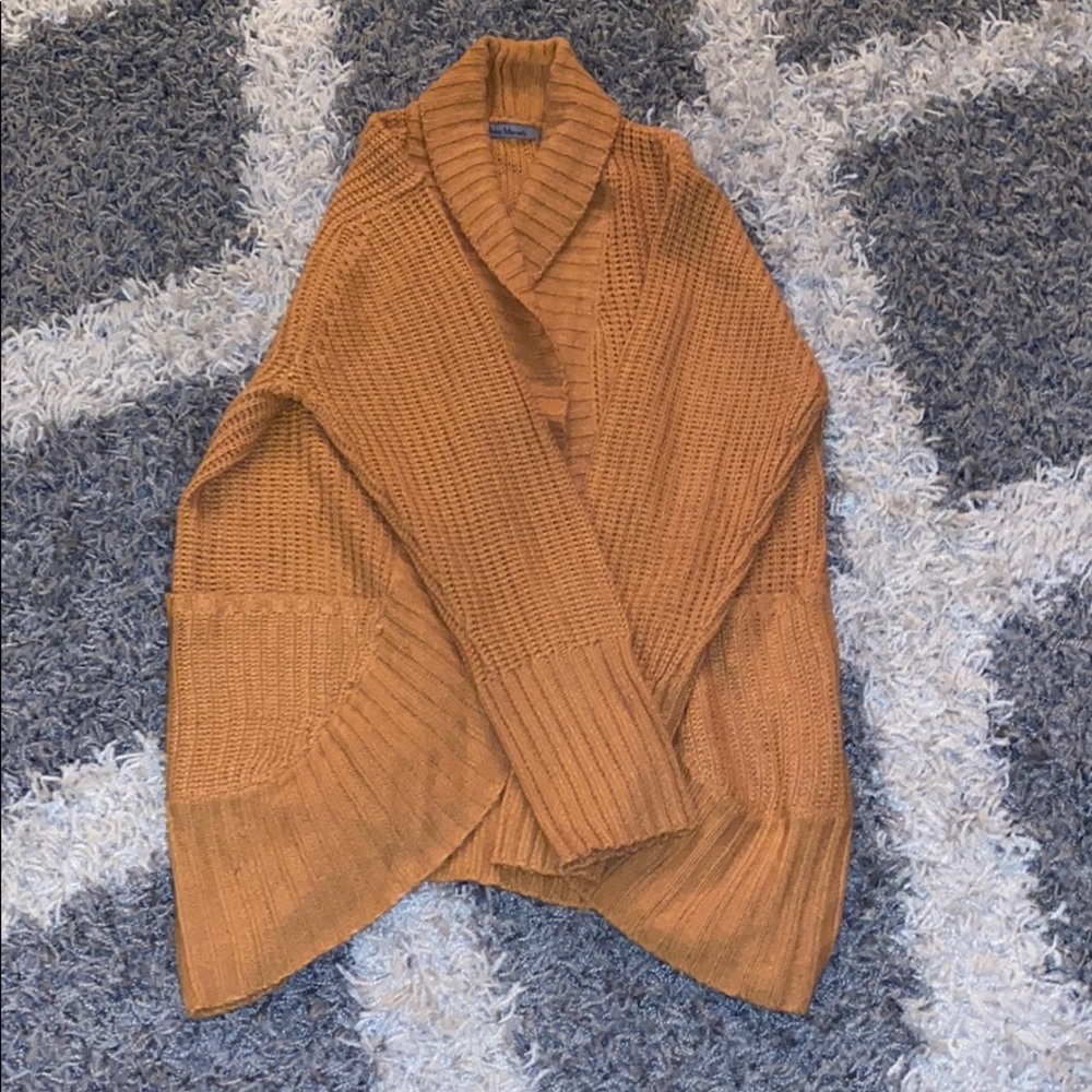 Mustard cardigan